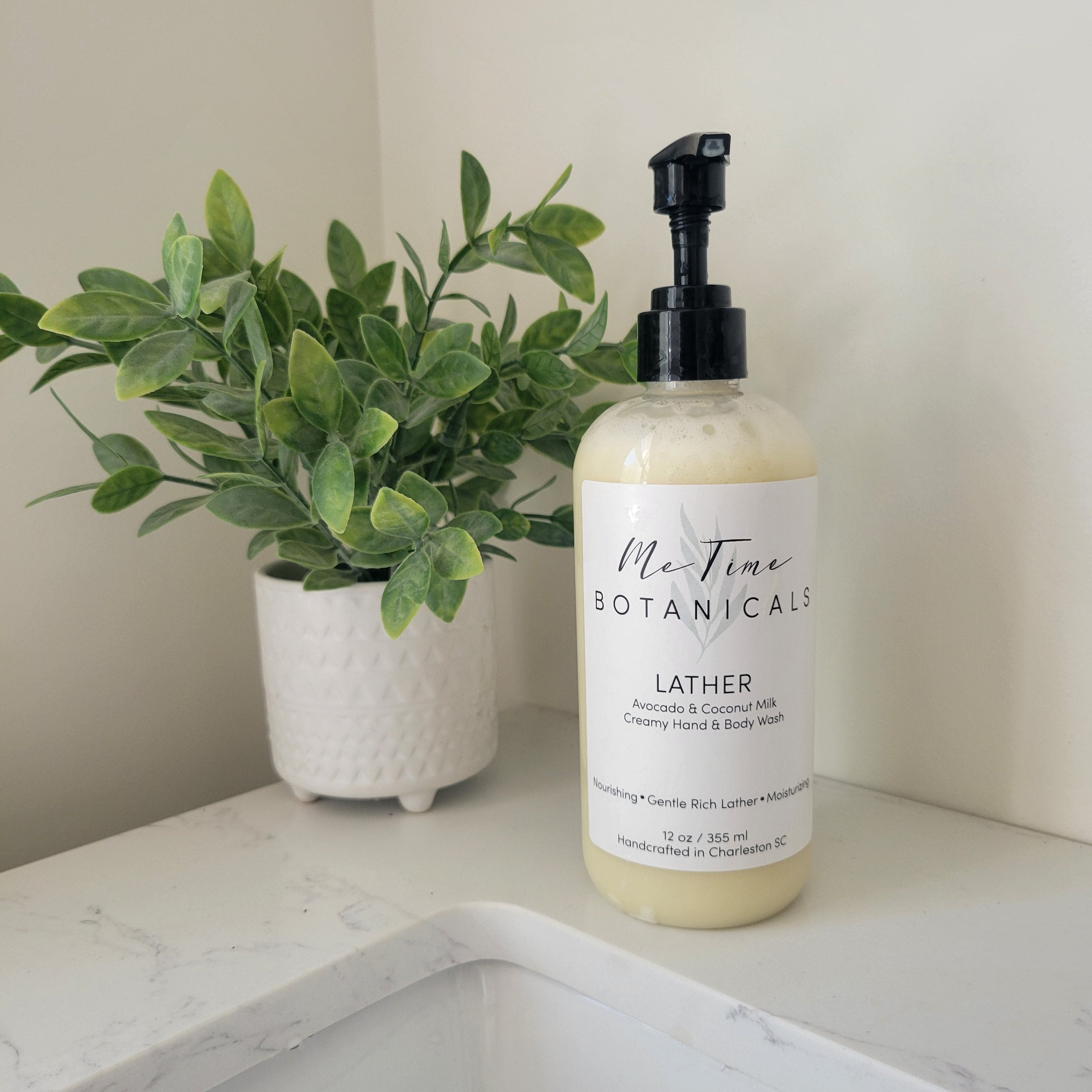 moisturizing pure hand & body wash